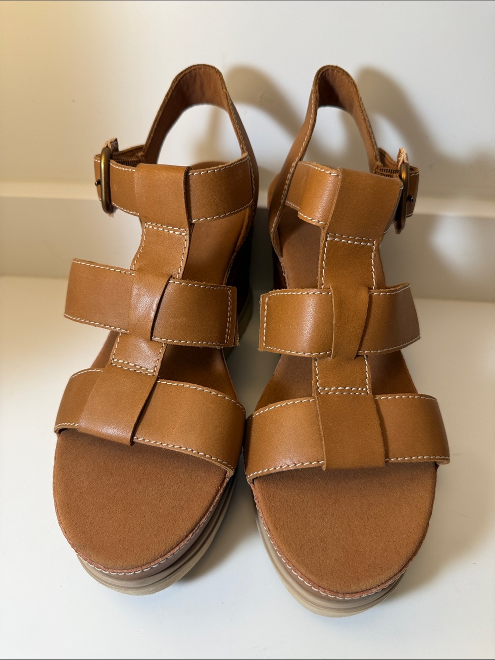 NWOT UGG Women's Abbott Wedge Platform Leather Woven-Strap Sandals - Size 9